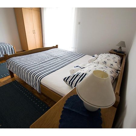 Apartments Troselj Starigrad Paklenica Buitenkant foto