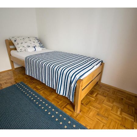 Apartments Troselj Starigrad Paklenica Buitenkant foto
