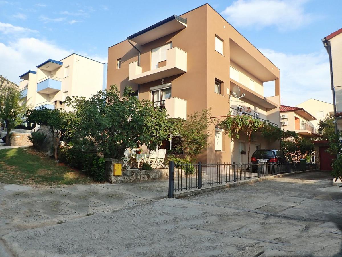 Apartments Troselj Starigrad Paklenica Buitenkant foto