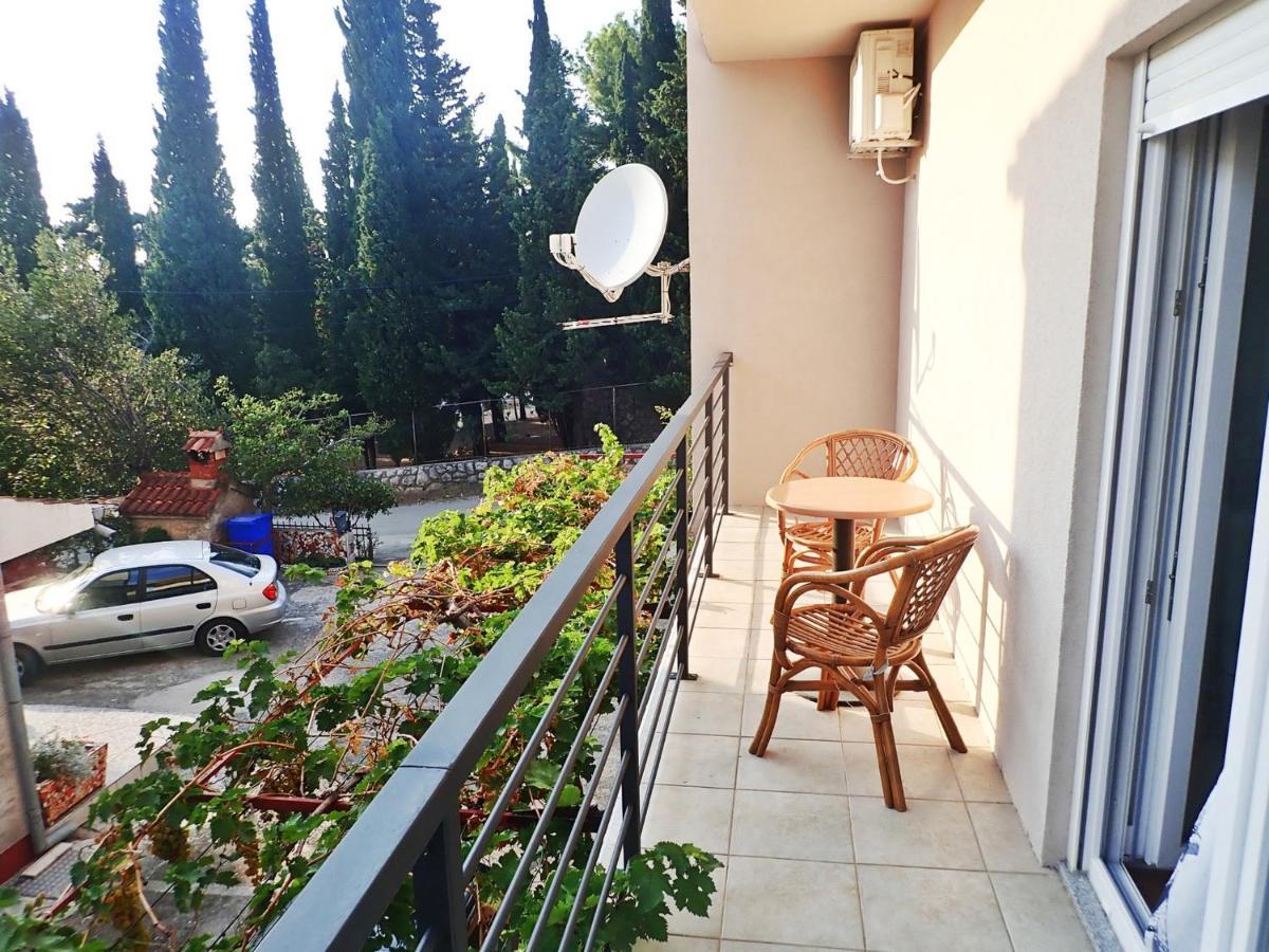 Apartments Troselj Starigrad Paklenica Buitenkant foto